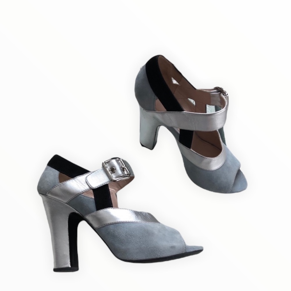 Miu Miu 38.5 Mary Jane pump heels silver grey leather suede buckle luxury Italy - Picture 1 of 9